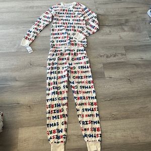 New Carters Christmas pajamas